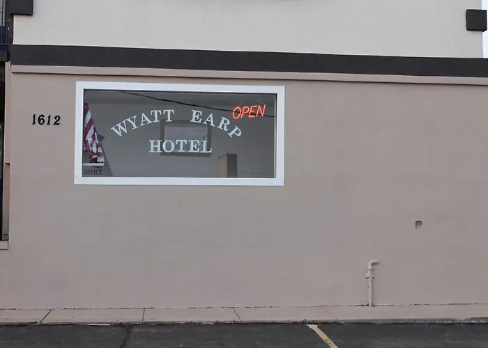 Dodge City Hotels With Amazing Views
