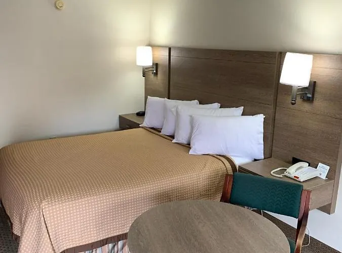 Pigeon Forge hotels near Alcatraz East Crime Museum