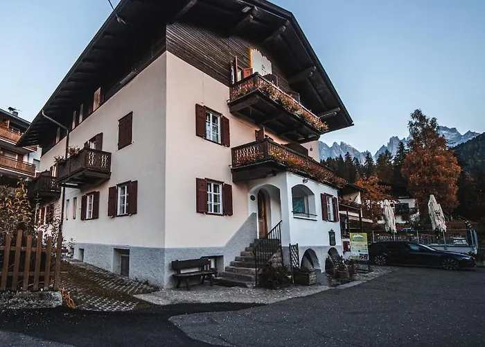 Funes (Bolzano) Hotels With Amazing Views