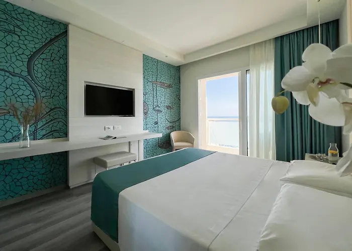Livorno Beach hotels