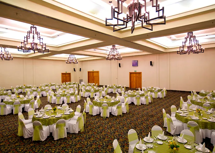 Manzanillo Beach hotels