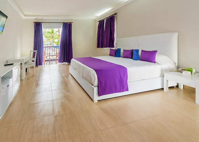 Boca Chica (Santo Domingo) Beach hotels