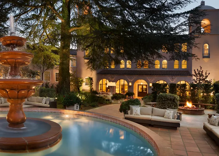 Sonoma hotels near Sonoma Plaza