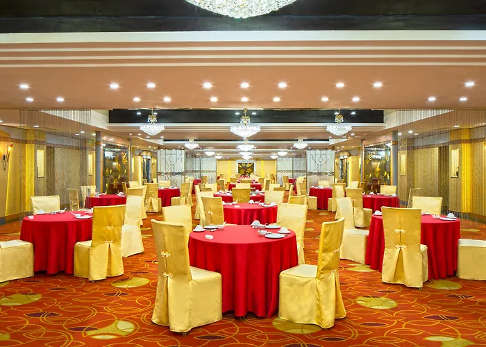 Guangzhou hotels near Yuexiu Mountain