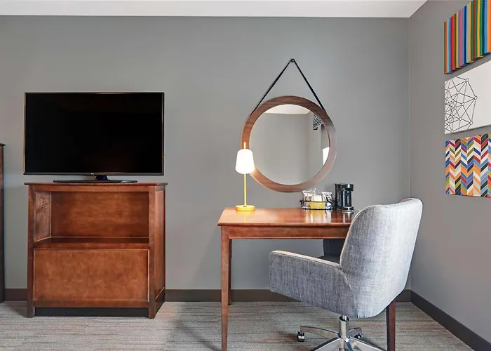Farmington hotels near Engler Park