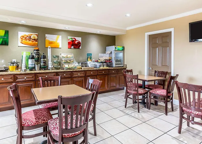 San Simeon Beach hotels