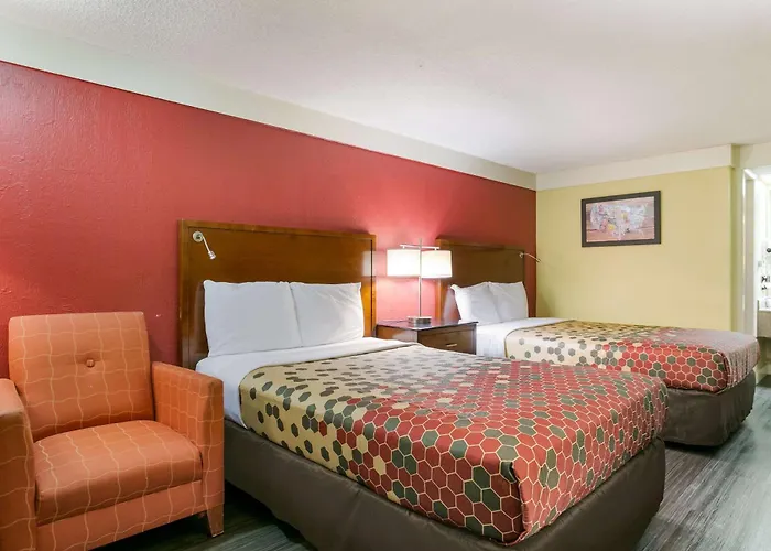 Frederick Beach hotels