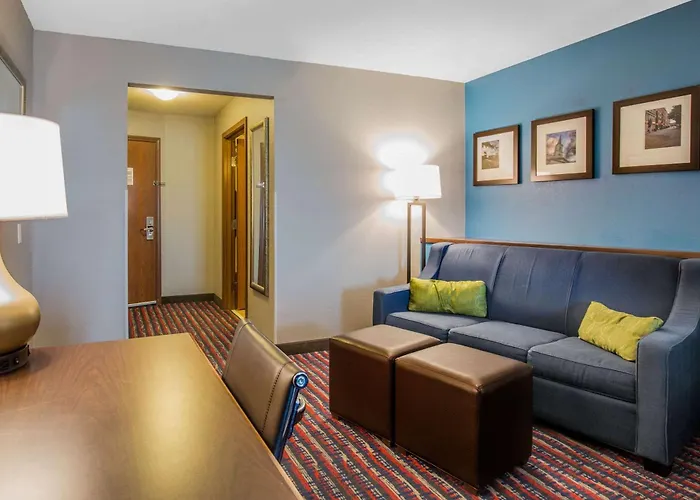 Fairview Heights hotels near Pleasant Ridge Park