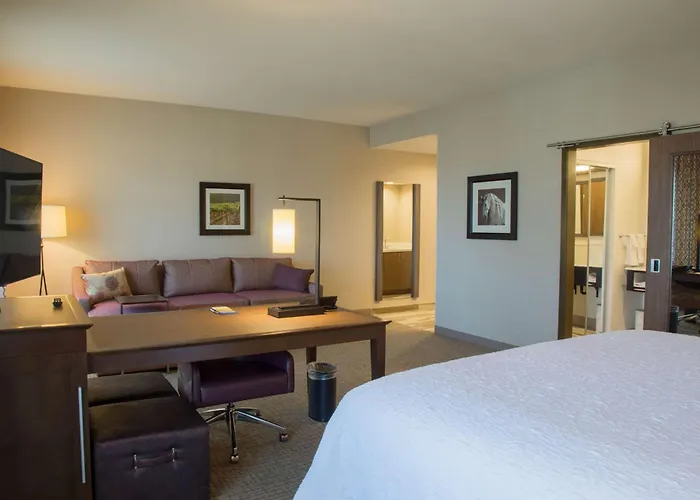 Murrieta Beach hotels
