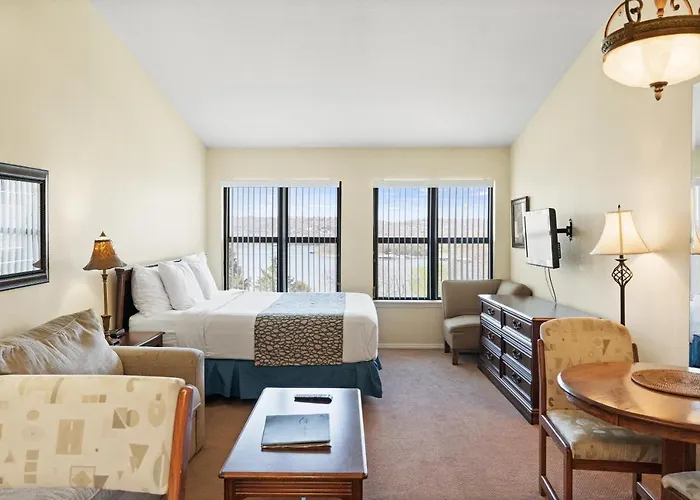 Kimberling City Hotels With Amazing Views