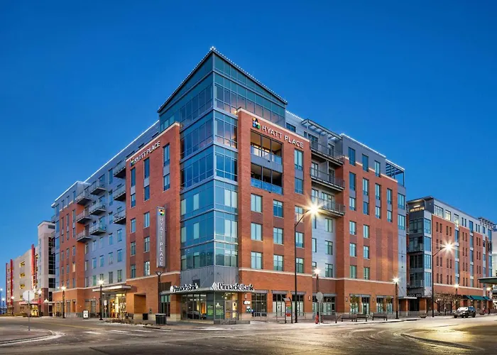 Lincoln hotels near Lincoln Children's Museum