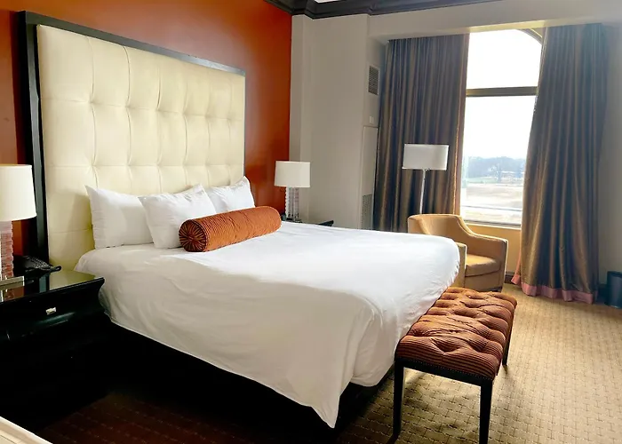 Vicksburg hotels near Biedenharn Coca Cola Museum