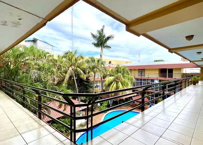 La Ceiba Beach hotels