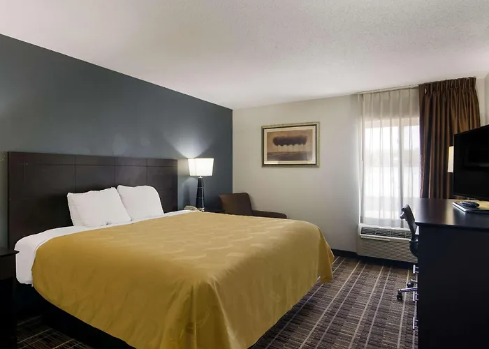 Aurora Beach hotels