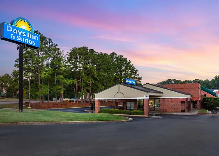 Rocky Mount Hotels With Amazing Views