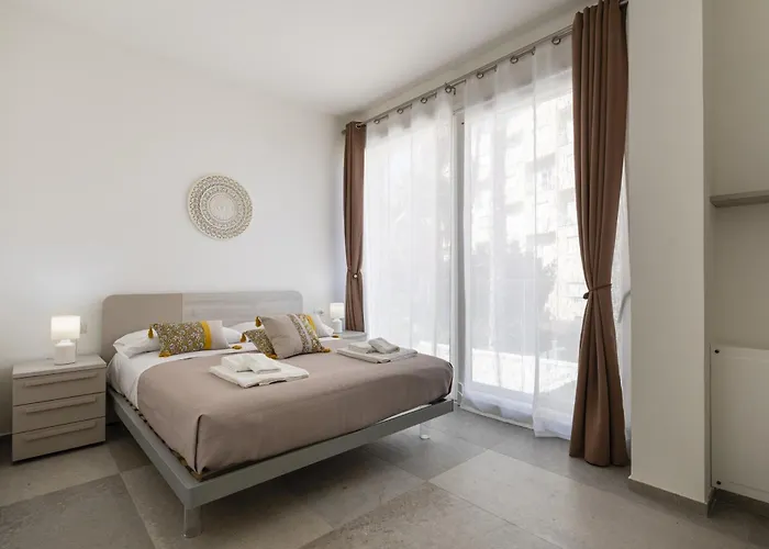 Noto Beach hotels