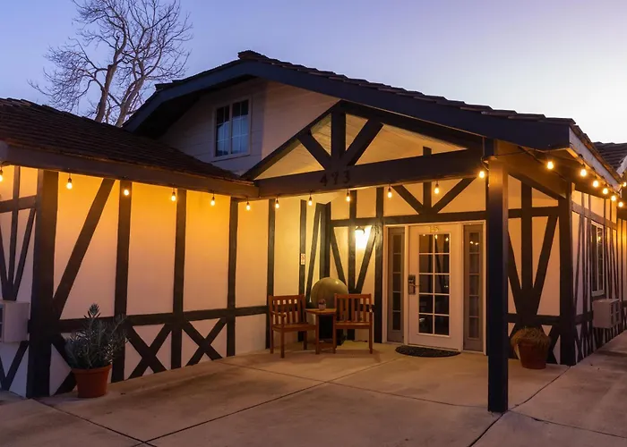 Solvang hotels near 