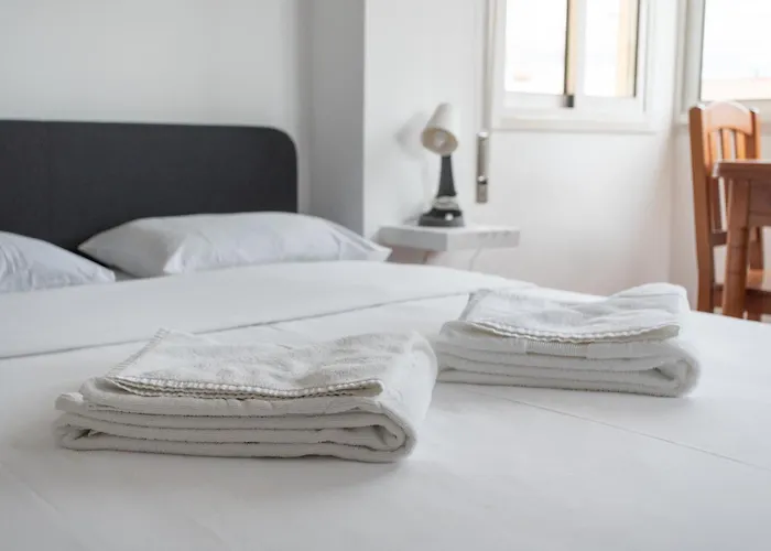 Faro Beach hotels