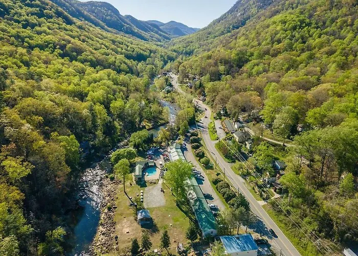Lake Lure hotels near Chimney Rock at Chimney Rock State Park