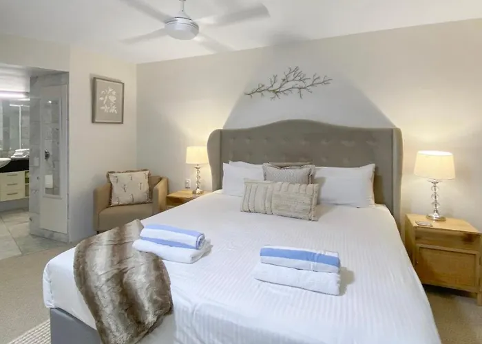 Noosa Heads Beach hotels