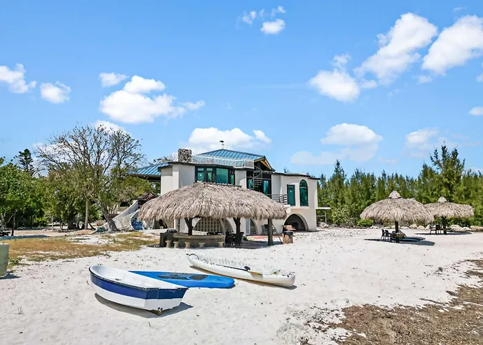 Big Pine Key Beach hotels