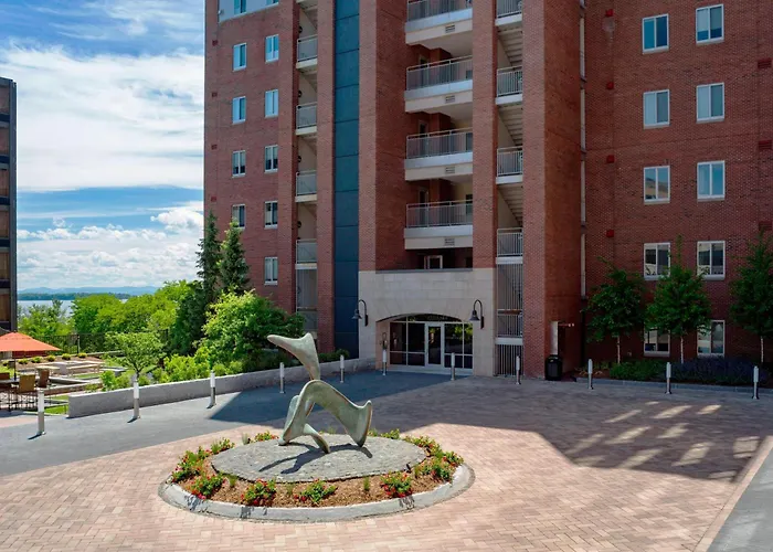 Burlington Hotels With Amazing Views