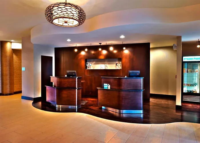 Keene hotels near Central Square