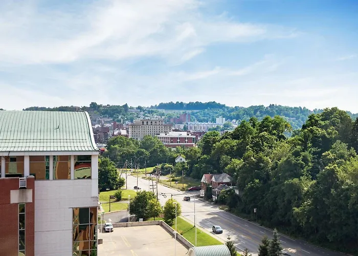 Morgantown hotels near West Virginia University