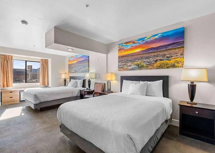Camp Verde Beach hotels