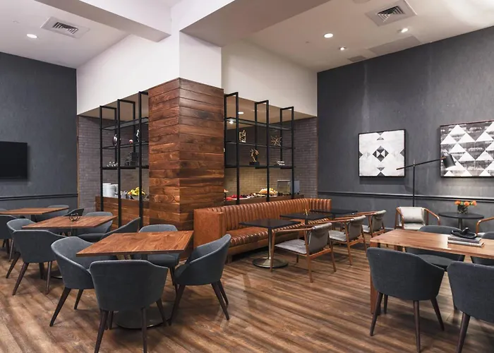 Fort Worth Beach hotels