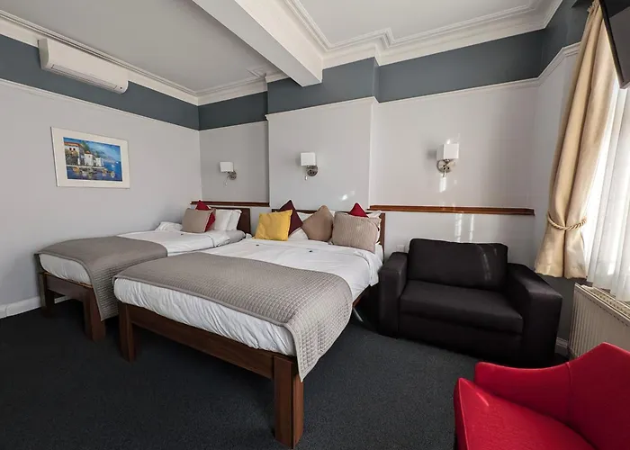 Oxford Beach hotels