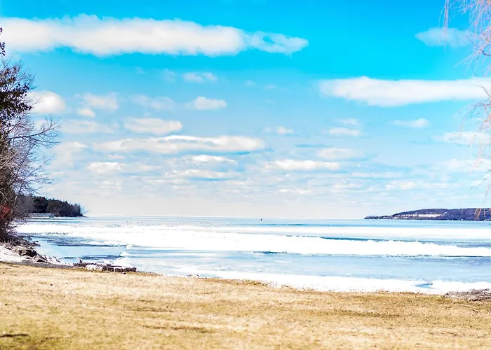 Sturgeon Bay Hotels With Amazing Views