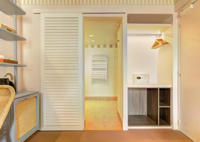 Menton Beach hotels