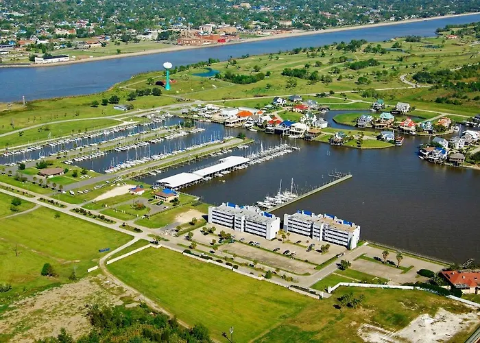 Port Arthur Beach hotels