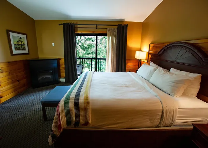 Grand Bend Beach hotels