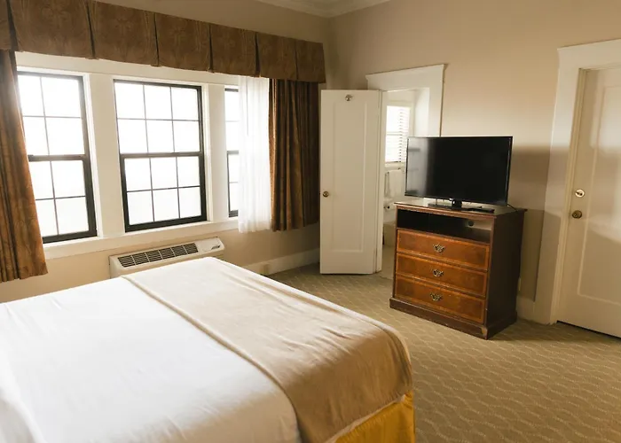 Santa Maria (Santa Barbara County) Hotels With Amazing Views