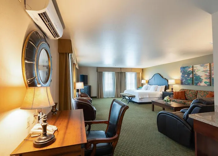 Grass Valley Beach hotels