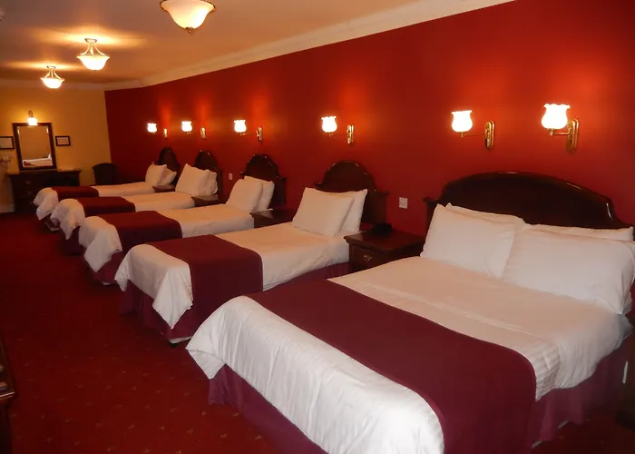 Donegal Town hotels near Famine Graveyard