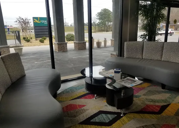 Calhoun Hotels With Amazing Views