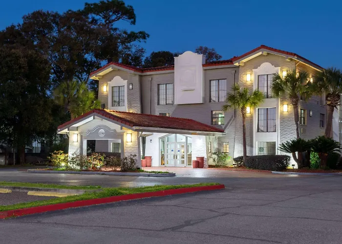 Pensacola Hotels With Amazing Views