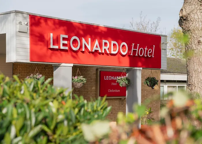 Cheltenham Beach hotels