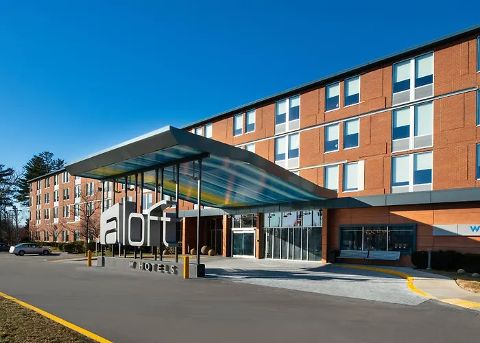 Lexington hotels near Minuteman Commuter Bikeway
