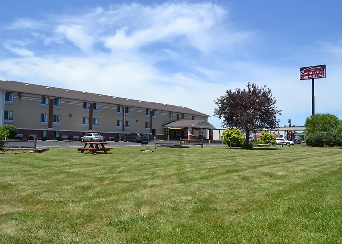 Council Bluffs hotels near Kanesville Tabernacle