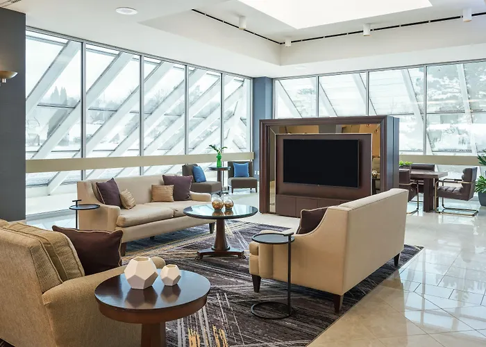 Novi Beach hotels