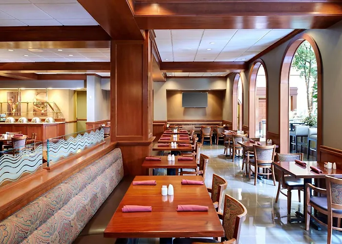 Dearborn Hotels With Amazing Views