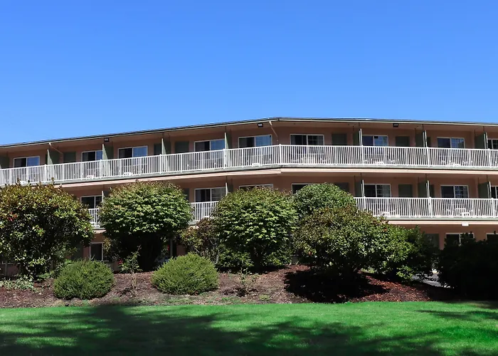Roseburg Hotels With Amazing Views