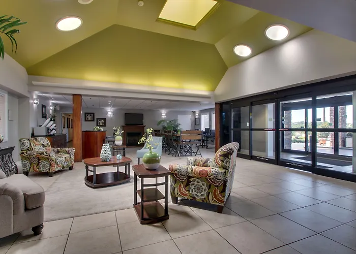 Elizabethtown hotels near Hardin County History Museum
