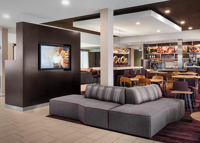 Fishkill Beach hotels