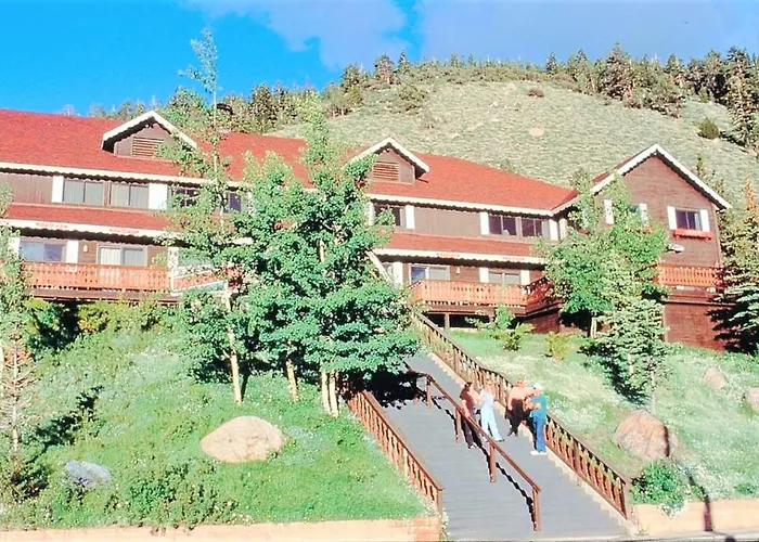 June Lake Beach hotels