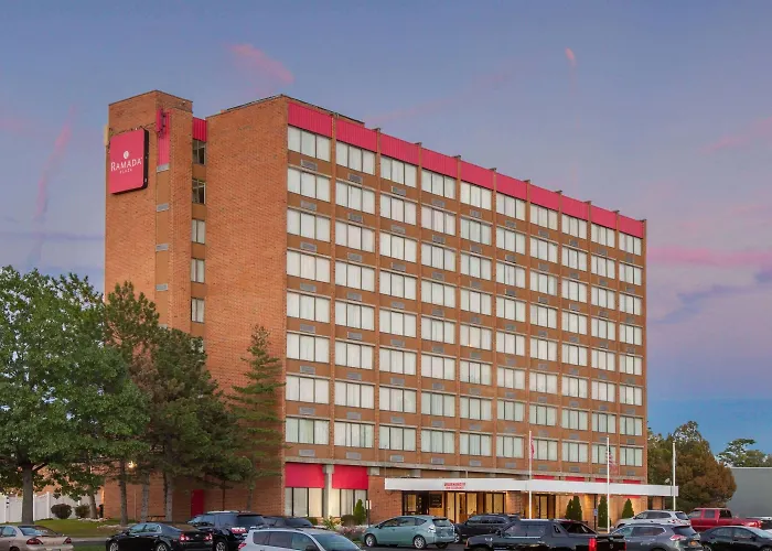 Albany Beach hotels